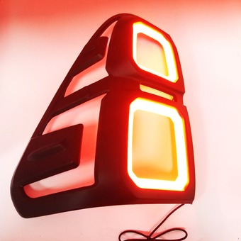 Накладки на задние фонари 3D, с подсветкой Hilux, Revo 2015+